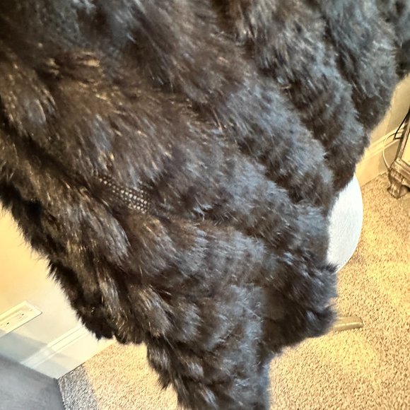 Faux Fur Poncho - Picture 8 of 11